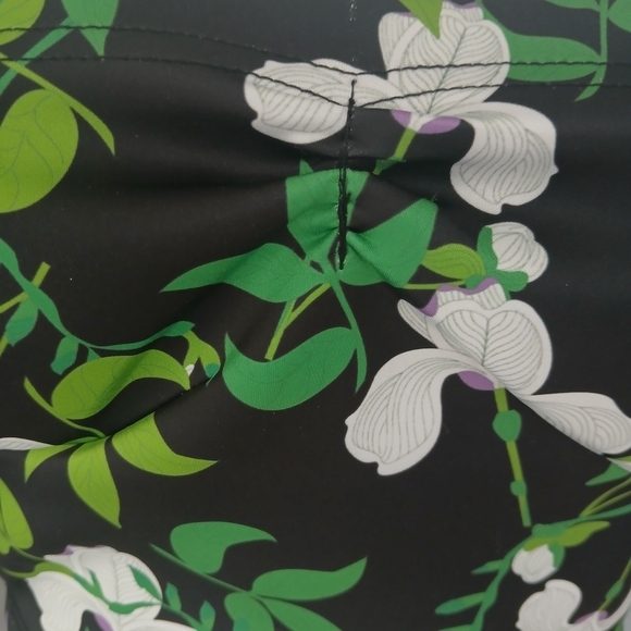 Cynthia Rowley Devi Bonded Tank - Green/White Floral Size S. FL - Picture 5 of 6